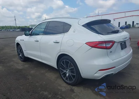 2019 Maserati Levante Granlusso из США, поврежденный, VIN ZN661XUL5KX319844
